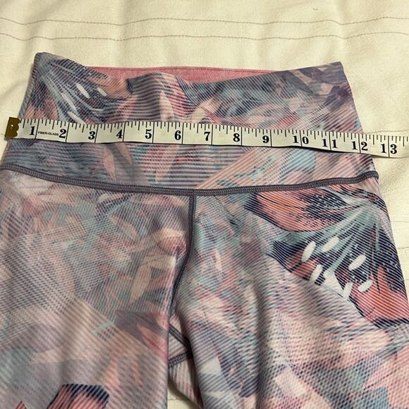 WITH Peloton Capris - Picture 5 of 6